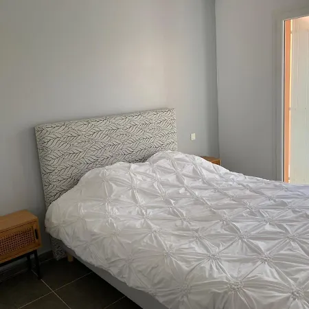 Chez Geraldine Piscine Chauffee, Proche Et Riviere Holiday home