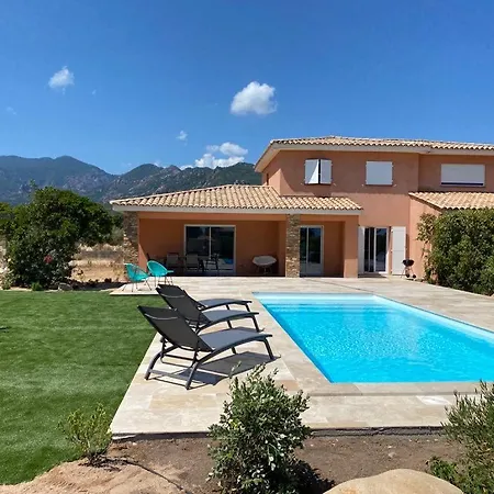 Holiday home Chez Geraldine Piscine Chauffee, Proche Et Riviere