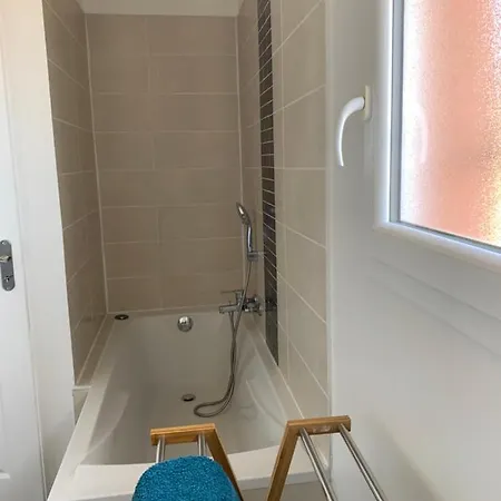 Chez Geraldine Piscine Chauffee, Proche Et Riviere Holiday home Lecci