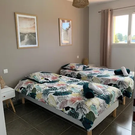 Chez Geraldine Piscine Chauffee, Proche Et Riviere