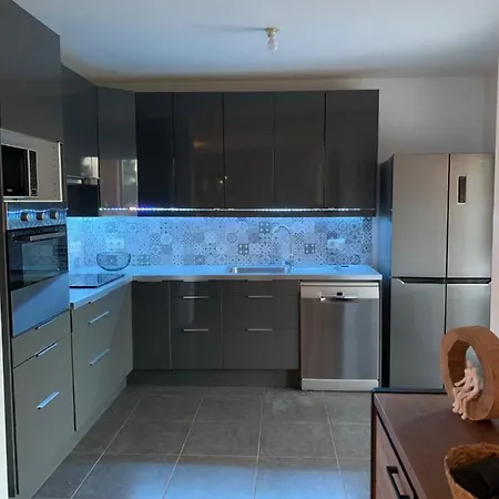 Prázdninový dům Chez Geraldine Piscine Chauffee, Proche Et Riviere *