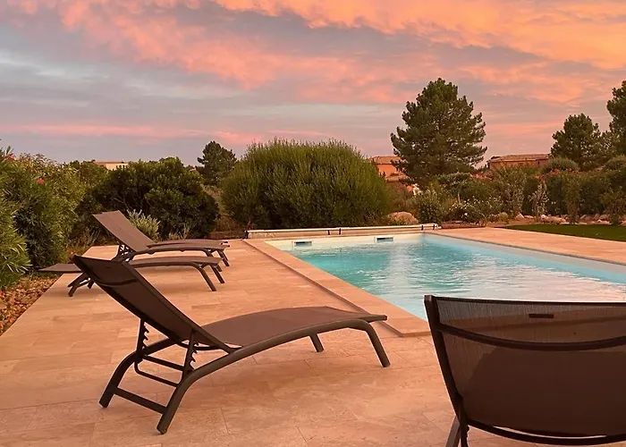 Vakantiehuis Chez Geraldine Piscine Chauffee, Proche Et Riviere *